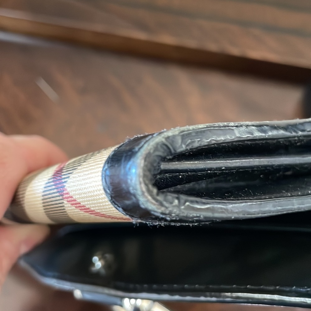 BURBERRY NOVA CHECK WALLET - Picture 9 of 10